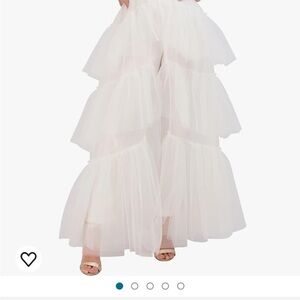 ❤️ BNWOT BCBG MAXAZRIA STRAPLESS TIERED TULLE OVERLAY JUMPSUIT IN GARDENIA